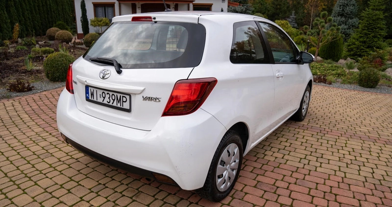 Toyota Yaris cena 32500 przebieg: 114400, rok produkcji 2015 z Sieradz małe 92